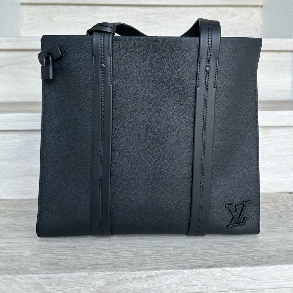 Louis Vuitton Men’s Tote